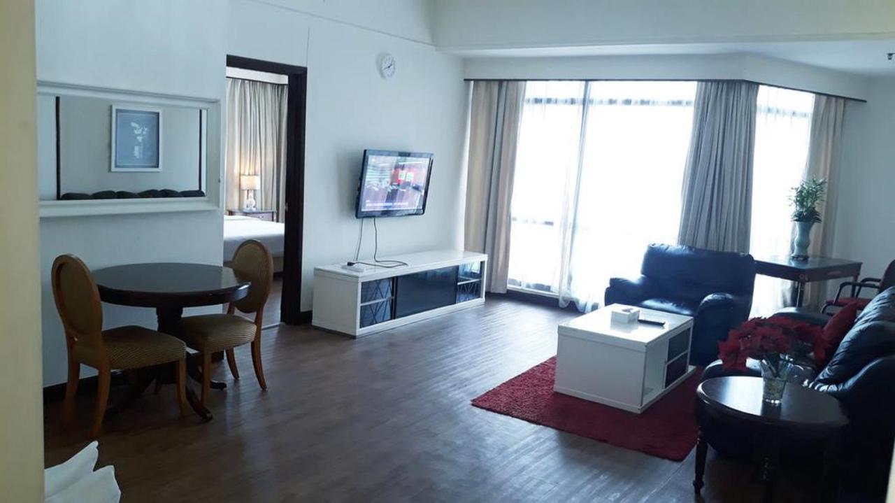 Residence Suite At Berjaya Times Square Kl Куала-Лумпур Экстерьер фото