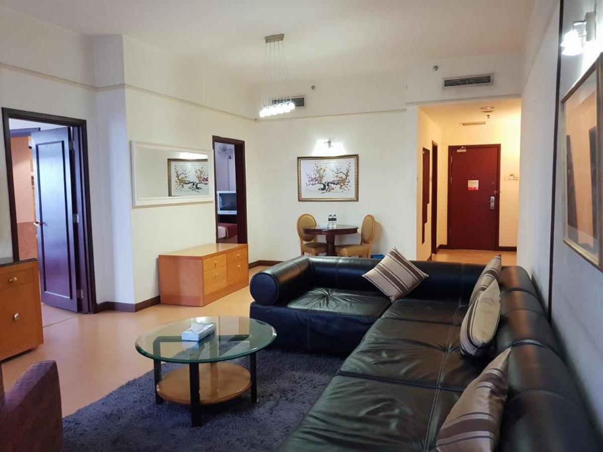 Residence Suite At Berjaya Times Square Kl Куала-Лумпур Экстерьер фото