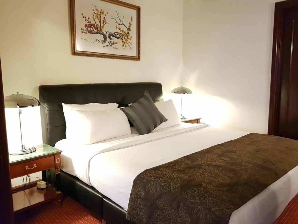 Residence Suite At Berjaya Times Square Kl Куала-Лумпур Экстерьер фото