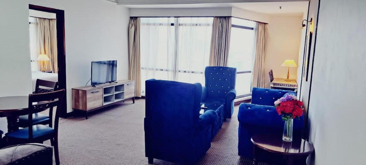 Residence Suite At Berjaya Times Square Kl Куала-Лумпур Экстерьер фото