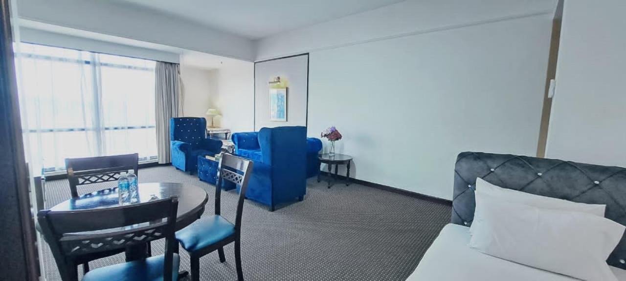 Residence Suite At Berjaya Times Square Kl Куала-Лумпур Экстерьер фото